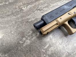 Пистолет пневматический Umarex Glock 19X (металл, подвижный затвор, песочный, CO₂) ВВ 4.5 мм | б/у