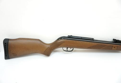 Пневматическая винтовка Gamo Hunter 440 (дерево,  3 Дж) 4,5 мм